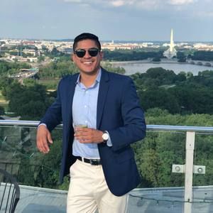 Meet your Posher, Giovanni